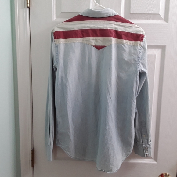 Polo Ralph Lauren Chambray Distressed Flag Pearl Snap Shirt - Picture 6 of 9